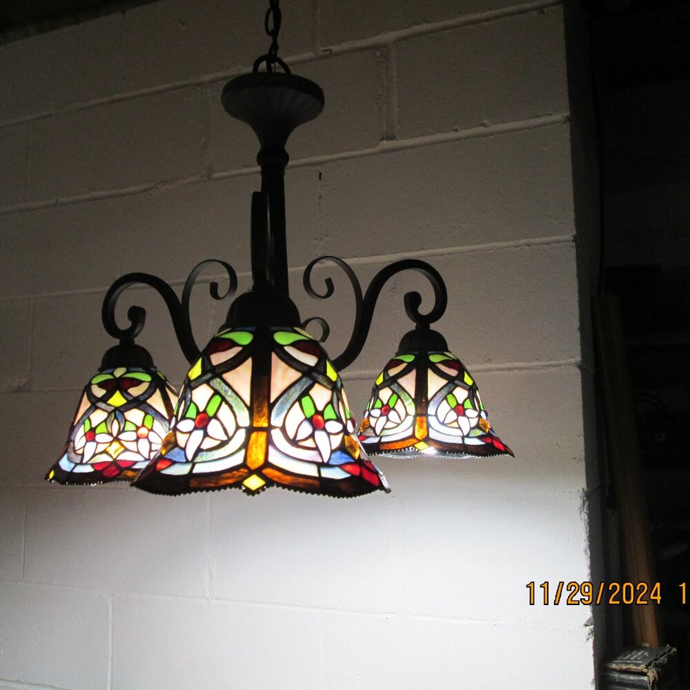 Vintage Tiffany Style 3 Lamp Light Shade Chandelier Scrolled Arms Bronze Finish